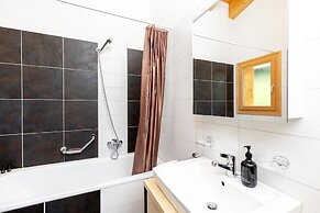 Crystal de Neige Luxury Chalet Spa & Jacuzzi