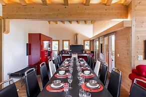 Crystal de Neige Luxury Chalet Spa & Jacuzzi