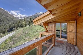 Crystal de Neige Luxury Chalet Spa & Jacuzzi