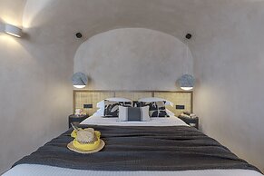 The Exotic Cave Suite