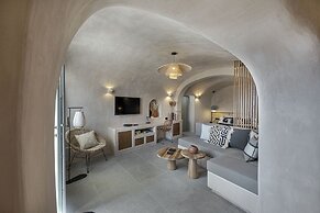 The Exotic Cave Suite