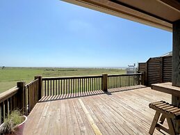 Belle Vue 3 Bedroom Home by RedAwning