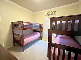 Belle Vue 3 Bedroom Home by RedAwning