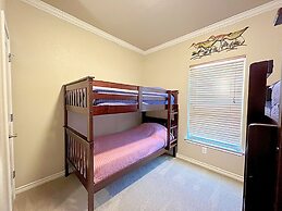 Belle Vue 3 Bedroom Home by RedAwning