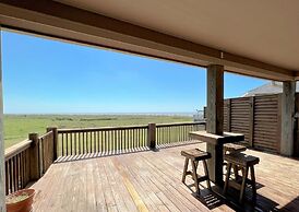 Belle Vue 3 Bedroom Home by RedAwning