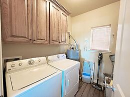 Belle Vue 3 Bedroom Home by RedAwning