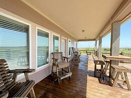 Belle Vue 3 Bedroom Home by RedAwning