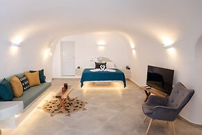 Sunborn Oia Suites