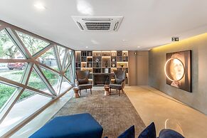 Charlie Porto Alegre Moinhos