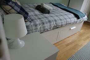 NEW Cosy 2 Bedroom Flat on Englefield Green