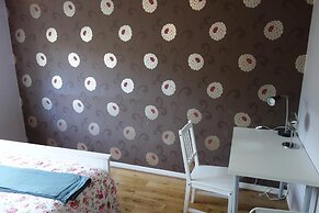 NEW Cosy 2 Bedroom Flat on Englefield Green