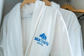 Seatown Hotel