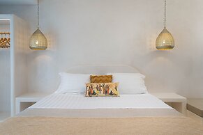 THOUSAND STARS SUITES & ROOMS