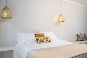 THOUSAND STARS SUITES & ROOMS