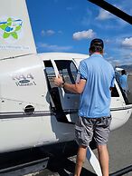 Private Waikiki Condos with Corp Rental Car Discount and free Tour Gui