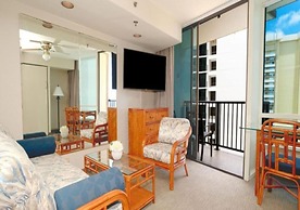 Private Waikiki Condos with Corp Rental Car Discount and free Tour Gui