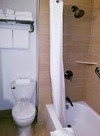 Private Waikiki Condos with Corp Rental Car Discount and free Tour Gui