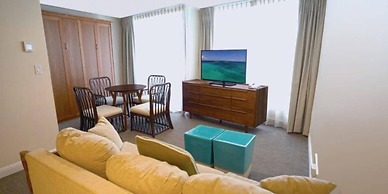 Private Waikiki Condos with Corp Rental Car Discount and free Tour Gui