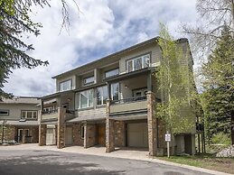 Coldstream Townhome 19