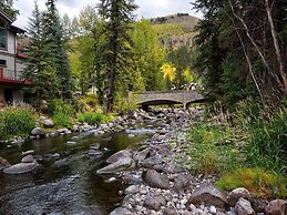 Coldstream Townhome 19