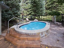 Coldstream Townhome 19