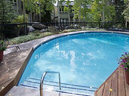 Coldstream Townhome 19