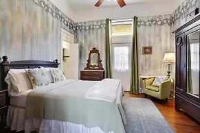 Auld Sweet Olive Bed & Breakfast