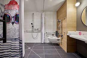 Moxy Cologne Muelheim