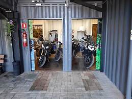 Hotel Bonito MotoBox
