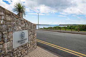 Apartment 10 Waterstone House - Luxury Apartment With Sea Views