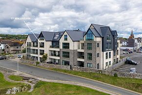 Apartment 10 Waterstone House - Luxury Apartment With Sea Views