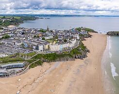 Apartment 10 Waterstone House - Luxury Apartment With Sea Views