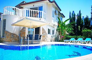 Charming Villa With Private Pool in Antalya