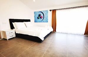 Stunning Villa With Private Pool in Antalya