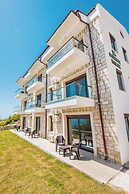 Golden Rose Suit Pension