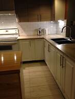 Three BDR 6Mins DownTown 17Mins Airport