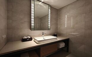 Ra Suites Simatupang