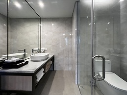 Ra Suites Simatupang