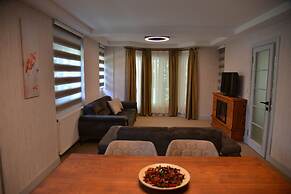 Feel & Live Hotel Villas Restaurant
