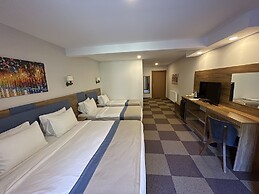 Feel & Live Hotel Villas Restaurant