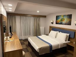 Feel & Live Hotel Villas Restaurant