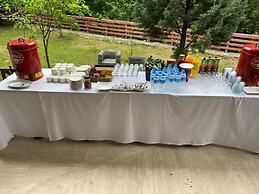 Feel & Live Hotel Villas Restaurant