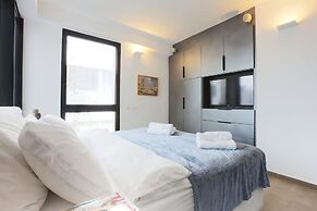 AirTLV - Nes Tziona Luxury By The Sea