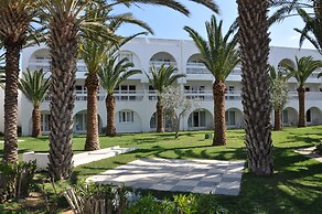 Hotel Kanta Resort & Spa