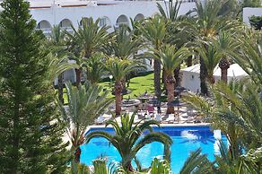 Hotel Kanta Resort & Spa