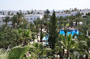 Hotel Kanta Resort & Spa