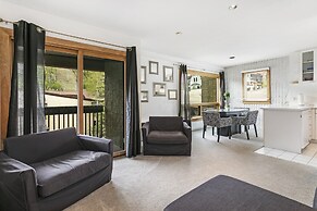 401 Vail21 Condos 2 Bedroom Condo by RedAwning