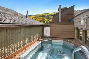 401 Vail21 Condos 2 Bedroom Condo by RedAwning