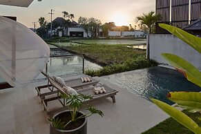 Om Cemagi Beach Villa