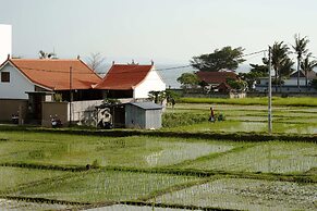 Om Cemagi Beach Villa